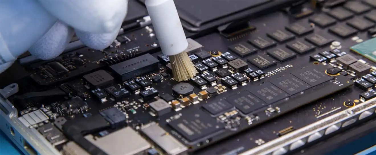 Чистка Apple MacBook от пыли в Новой Усмани | Замена термопасты